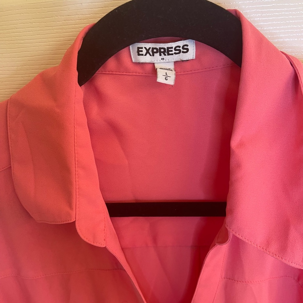 Express button down